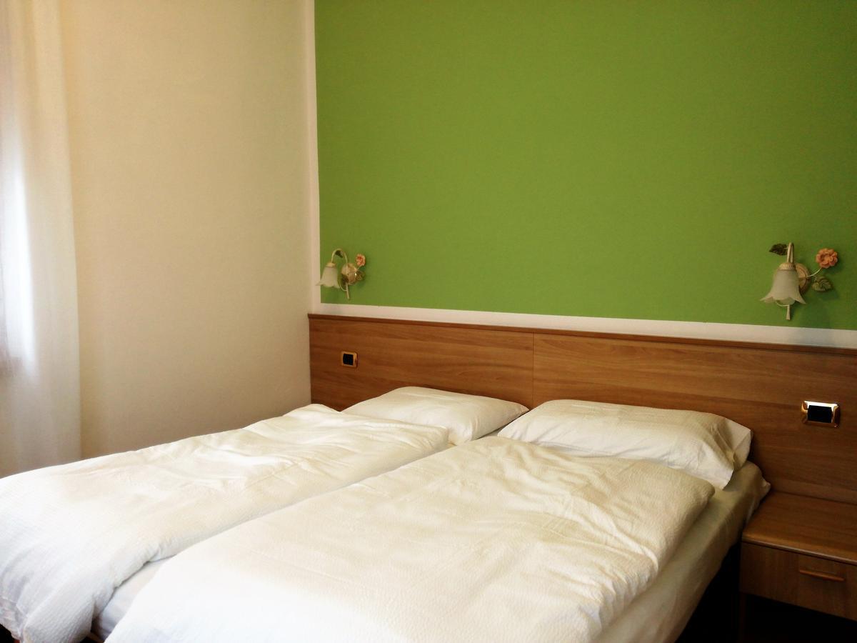 Green Base Hotel B&B Male Ngoại thất bức ảnh
